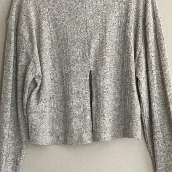NWT RIBBED LIGHT GRAY TOPSHOP SWEATER SIZE 12 - Picture 3 of 6